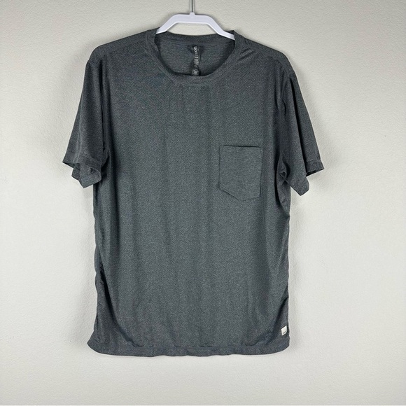 Vuori Men’s Gray Short Sleeve Tradewind Athletic Athleisure Shirt Large FLAWED - Picture 1 of 5